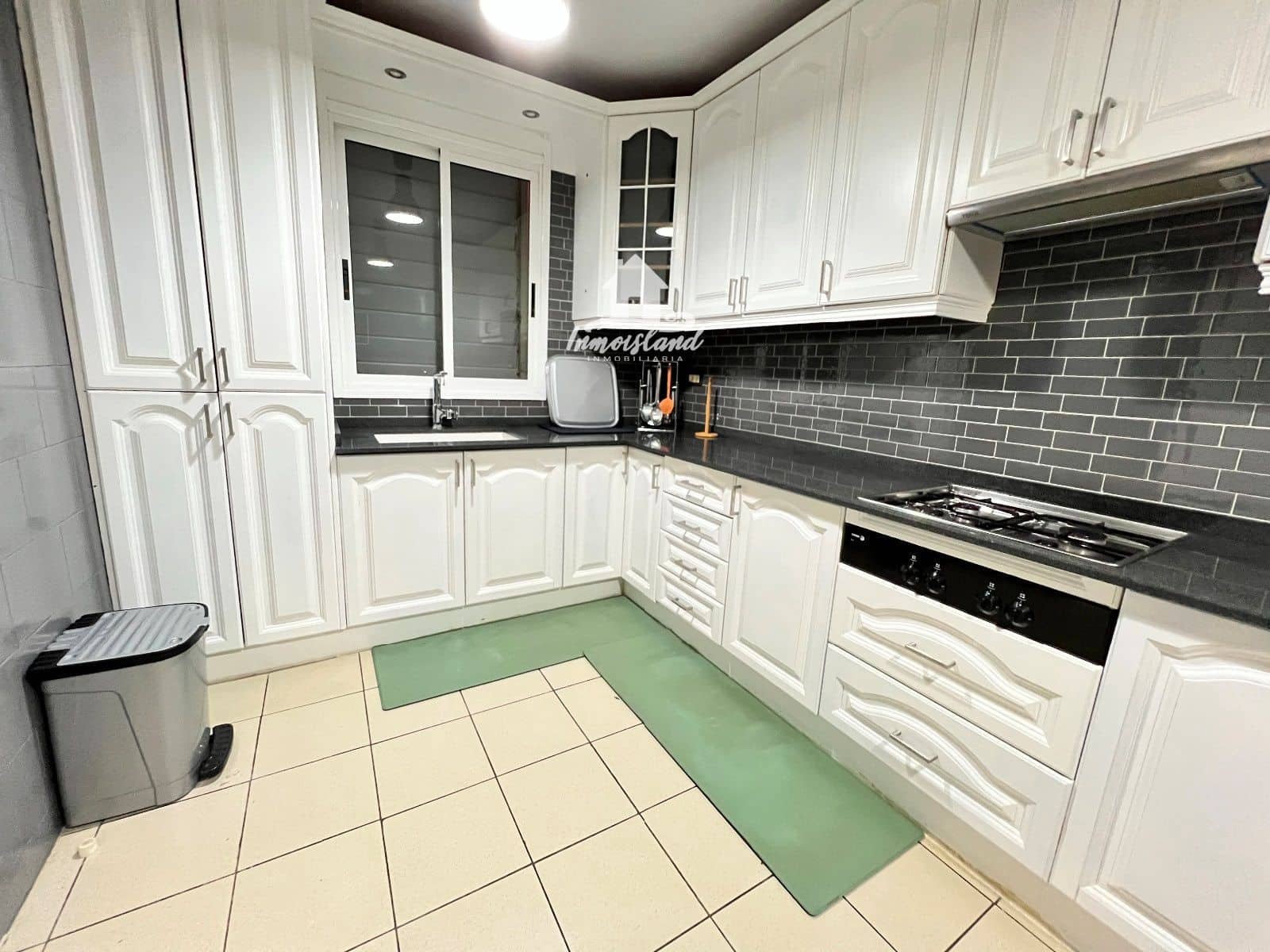 3 sovrum Lägenhet att hyra i San Cristobal de La Laguna med garage - 1 200 € (Ref: 7883430)