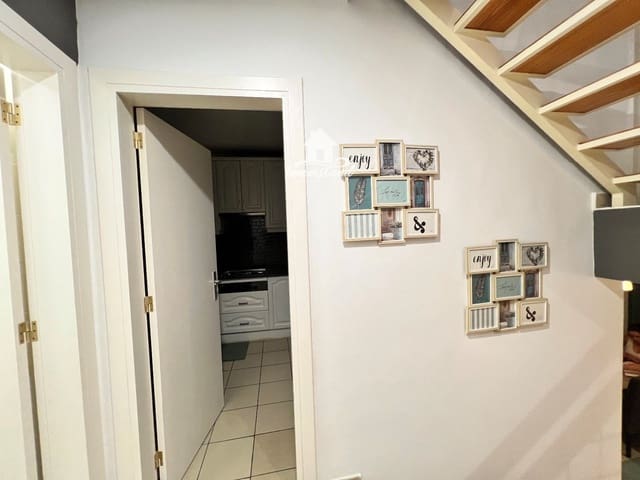 3 sovrum Lägenhet att hyra i San Cristóbal de La Laguna med garage - 1 200 € (Ref: 7883430)