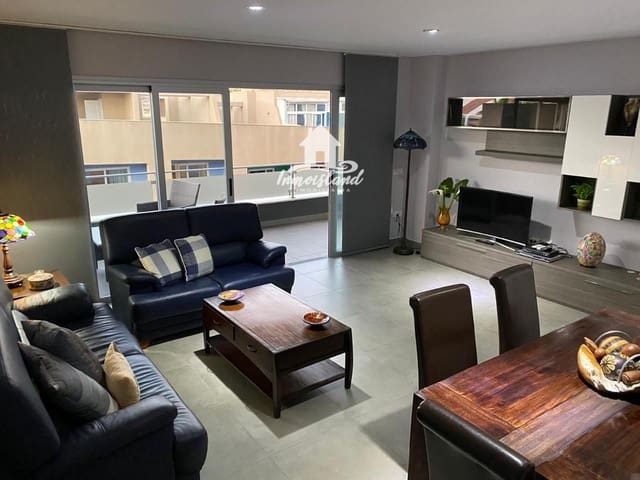 3 soveværelse Lejlighed til leje i Los Cristianos, Arona med garage - € 2.100 (Ref: 8123714)