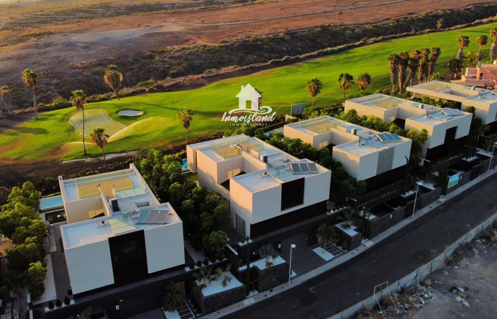 5 soveværelse Villa til salg i La Caleta Adeje med swimmingpool garage - € 3.700.000 (Ref: 8129448)