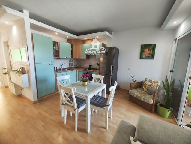 2 slaapkamer Flat te huur in Callao Salvaje, Adeje met zwembad garage - € 1.200 (Ref: 8225885)