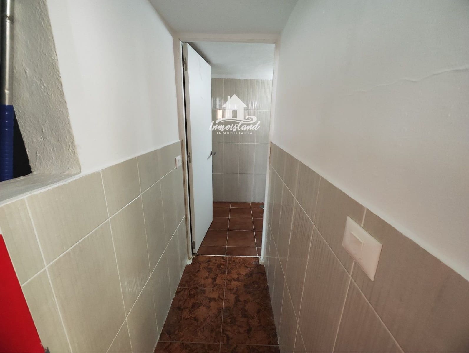 Erhverv til salg i Alcala med garage - € 700.000 (Ref: 8228968)