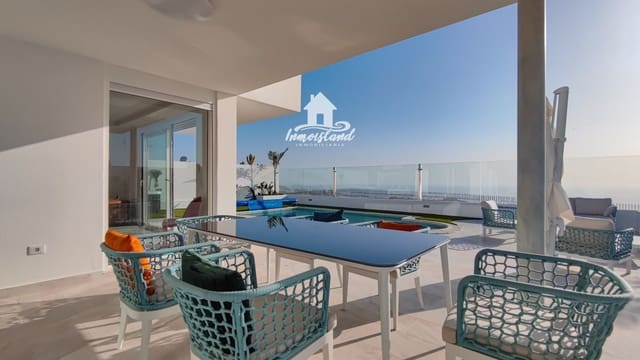 4 makuuhuone Huvila vuokrattavana paikassa Casco Urbano, Adeje mukana uima-altaan - 8 000 € (Ref: 8242444)