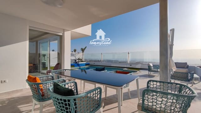 4 makuuhuone Huvila vuokrattavana paikassa Casco Urbano, Adeje mukana uima-altaan - 8 000 € (Ref: 8242444)