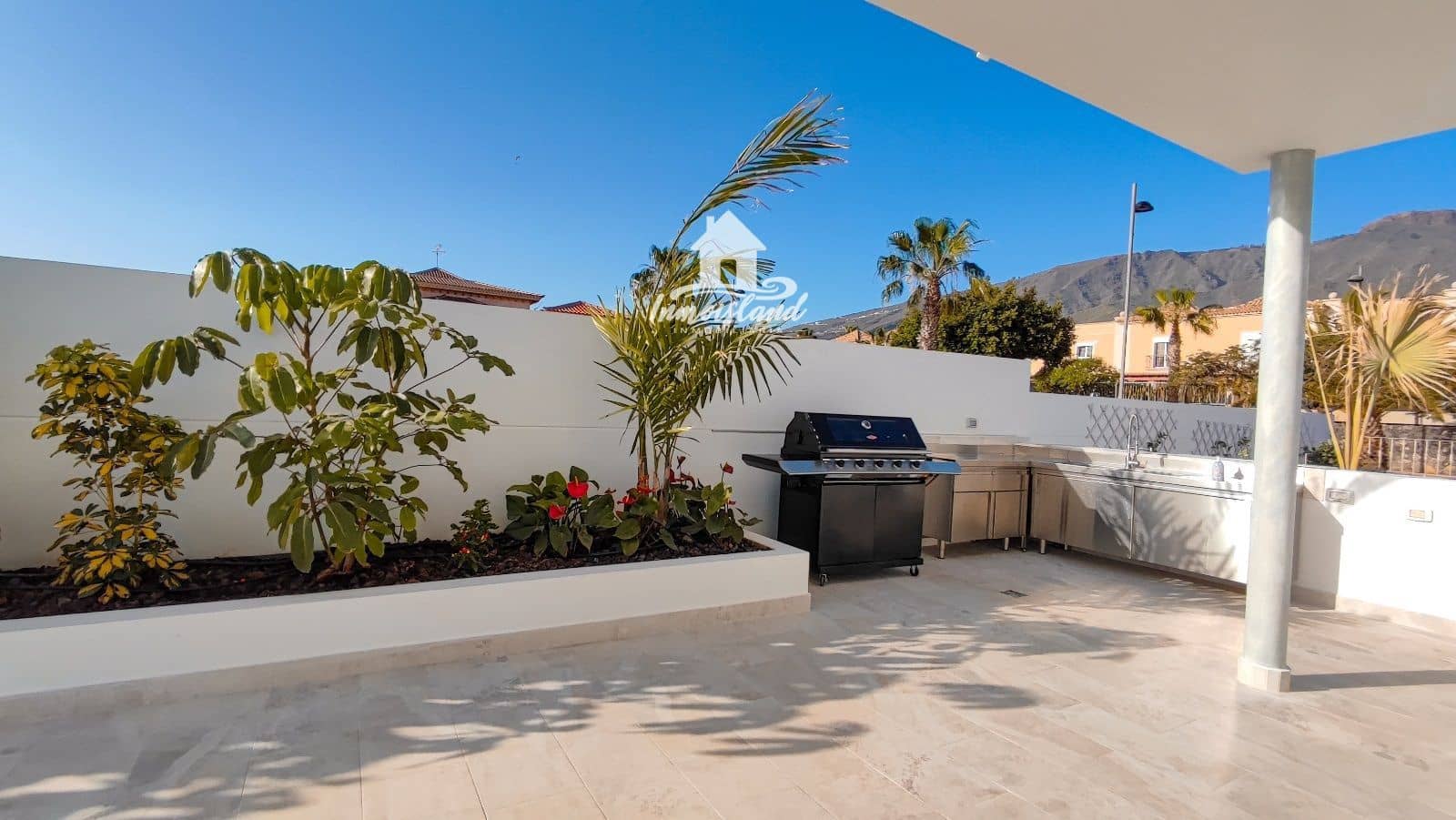 4 soveværelse Villa til leje i Adeje med swimmingpool - € 8.000 (Ref: 8242444)