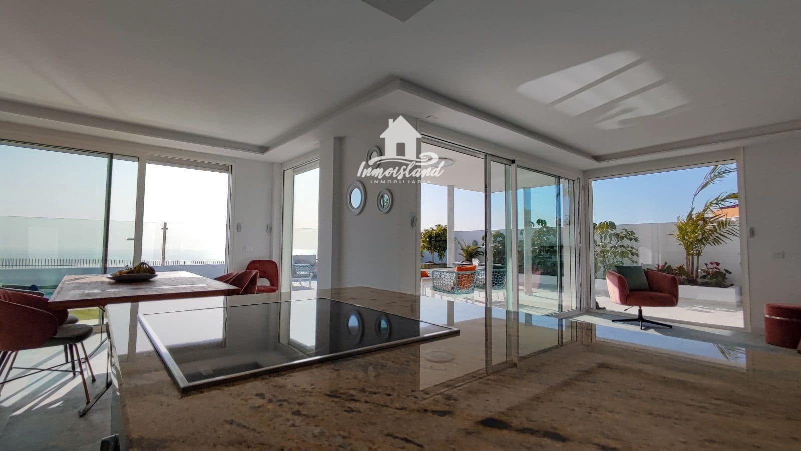 4 soveværelse Villa til leje i Adeje med swimmingpool - € 8.000 (Ref: 8242444)