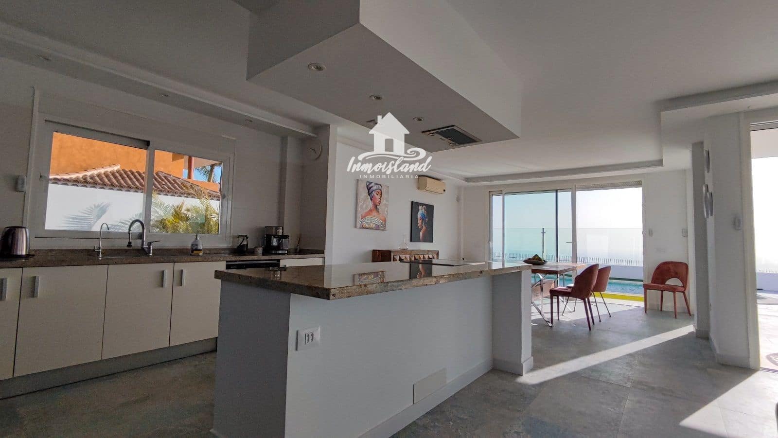 4 soveværelse Villa til leje i Adeje med swimmingpool - € 8.000 (Ref: 8242444)