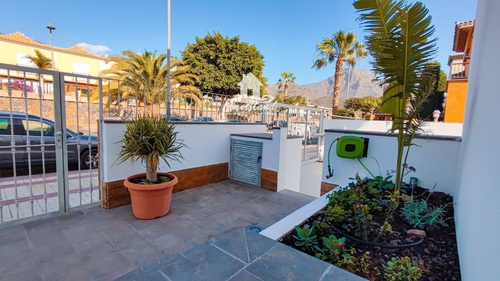 4 soveværelse Villa til leje i Adeje med swimmingpool - € 8.000 (Ref: 8242444)