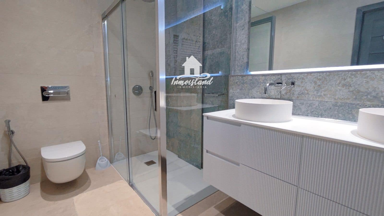 4 soveværelse Villa til leje i Adeje med swimmingpool - € 8.000 (Ref: 8242444)