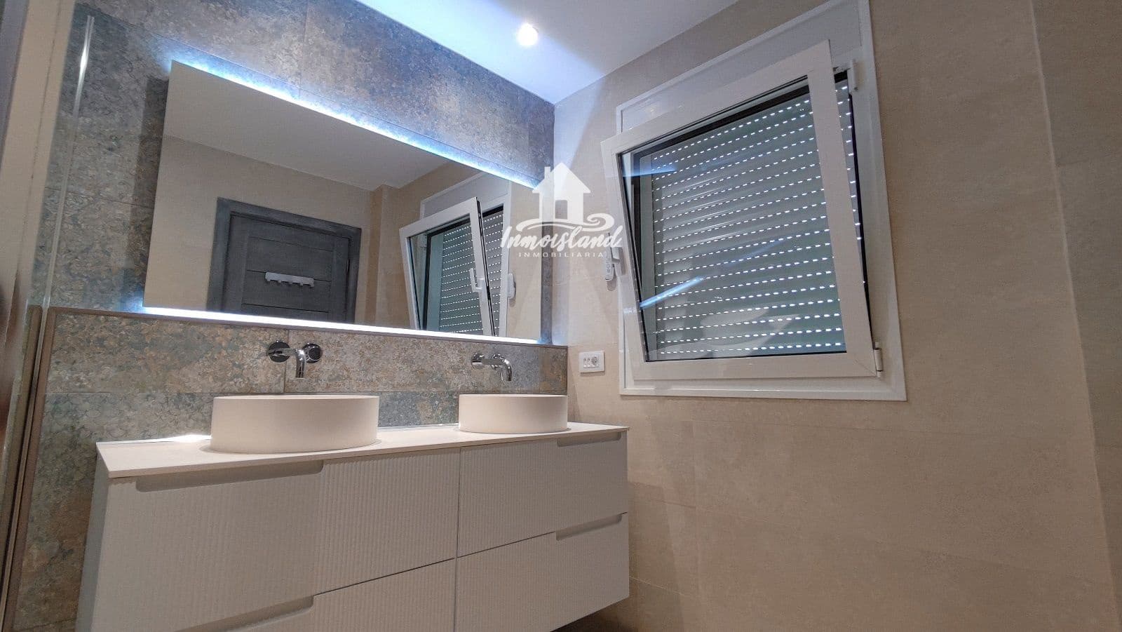 4 soveværelse Villa til leje i Adeje med swimmingpool - € 8.000 (Ref: 8242444)