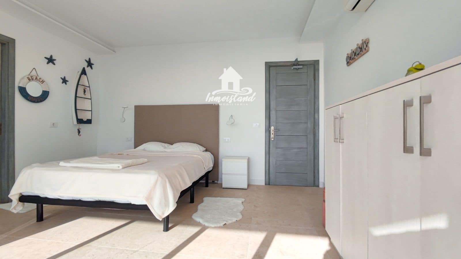 4 soveværelse Villa til leje i Adeje med swimmingpool - € 8.000 (Ref: 8242444)