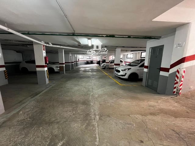 Garage til salg i Las Galletas, Arona - € 37.000 (Ref: 8862093)