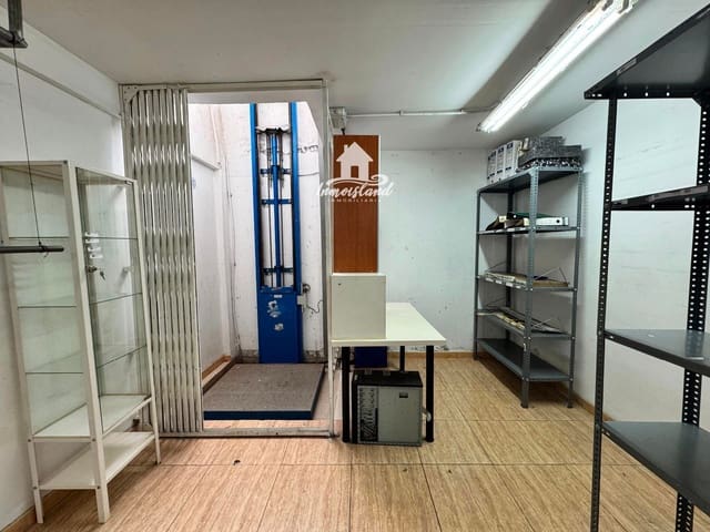 Erhverv til salg i Casco Urbano, Adeje - € 165.000 (Ref: 8898098)