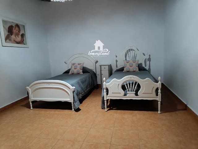 2 soveværelse Villa til leje i Garachico med garage - € 900 (Ref: 8934553)