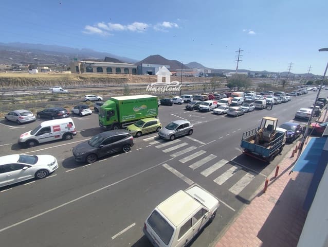 Toimisto vuokrattavana paikassa Las Chafiras (San Miguel), San Miguel de Abona - 863 € (Ref: 9064588)