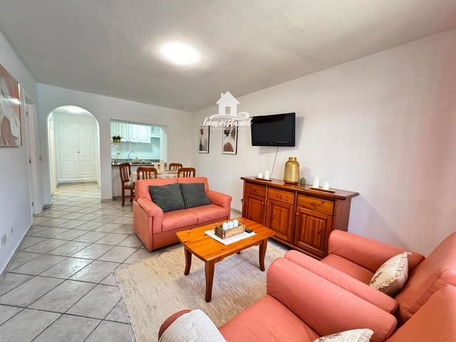 2 makuuhuone Asunto vuokrattavana paikassa Costa del Silencio, Arona mukana uima-altaan - 1 100 € (Ref: 9105856)