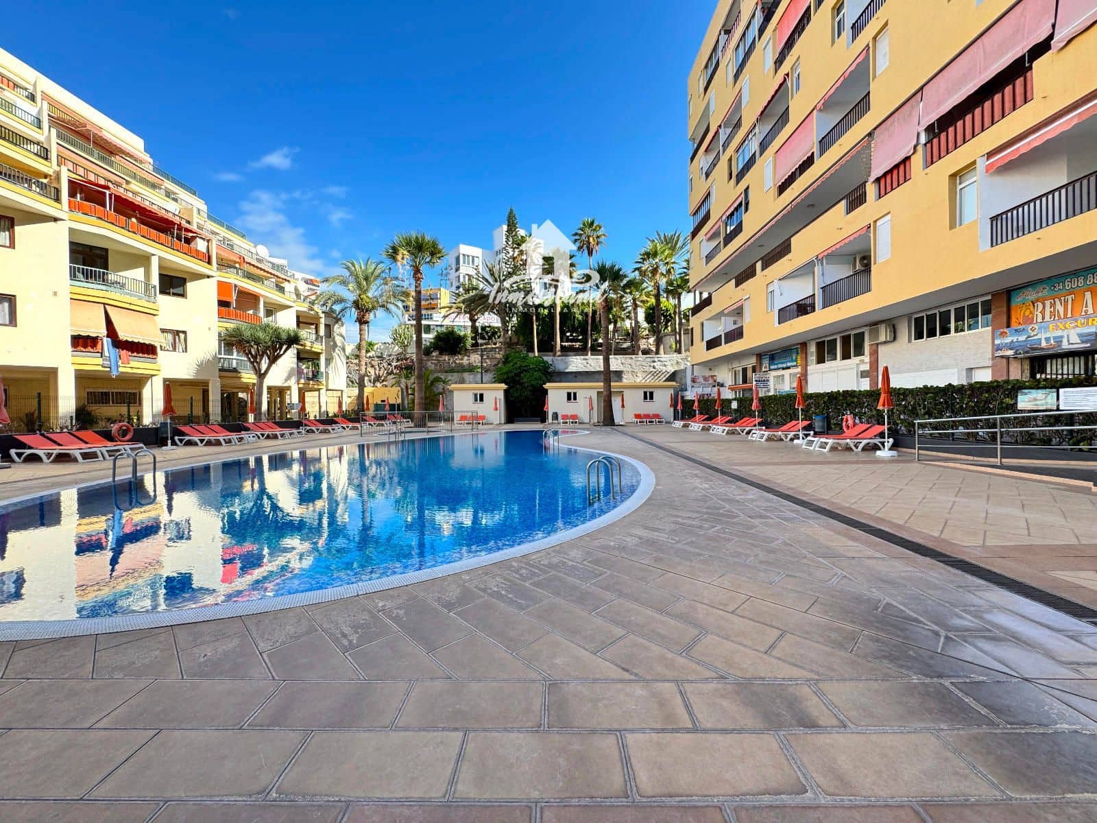 1 bedroom Flat for sale in Arona with pool - € 290,000 (Ref: 9263845)