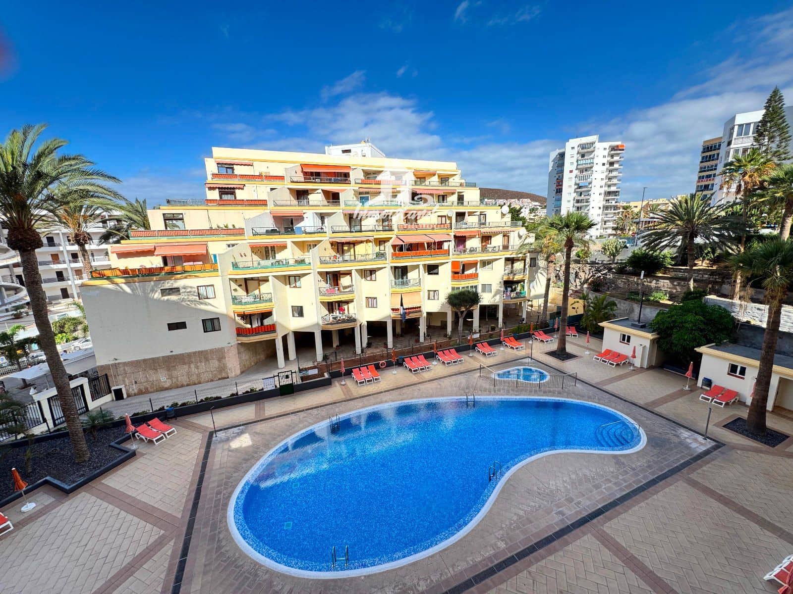 1 bedroom Flat for sale in Arona with pool - € 290,000 (Ref: 9263845)