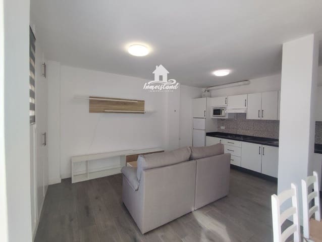 2 soveværelse Lejlighed til leje i Guía de Isora - € 1.000 (Ref: 9306894)