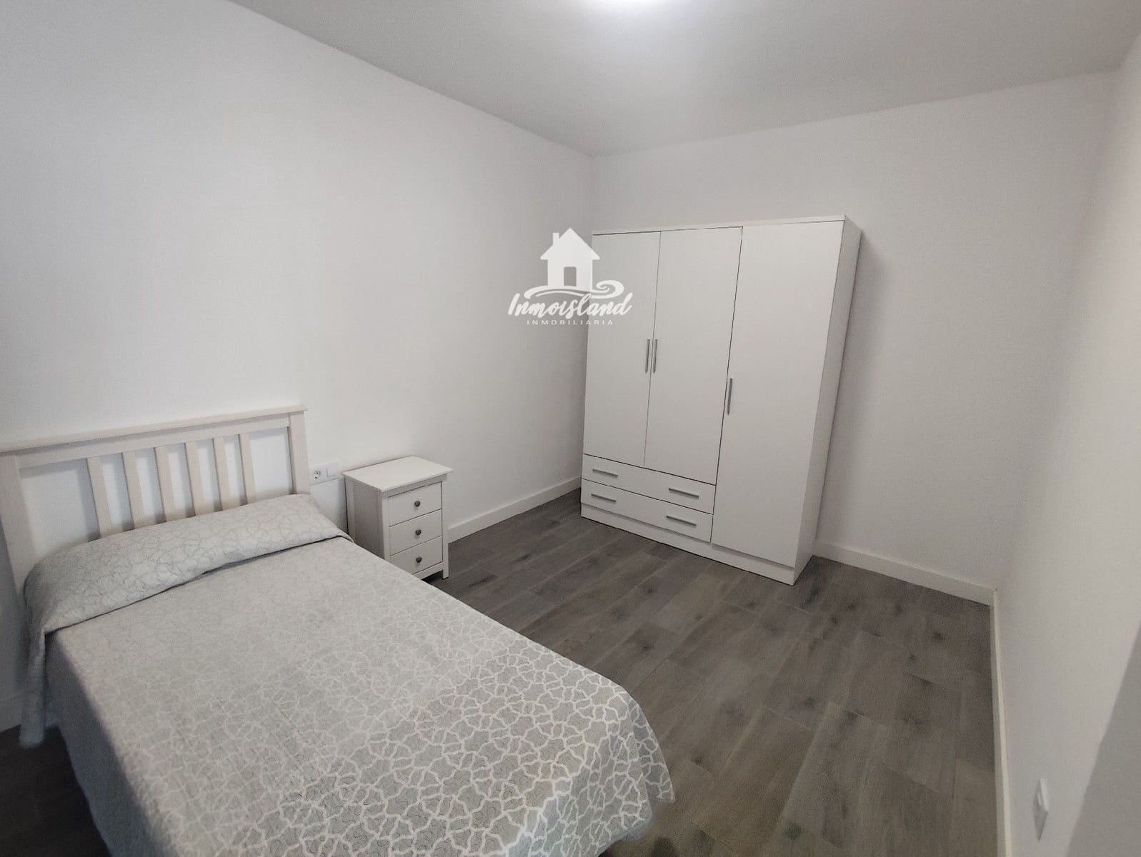 2 soveværelse Lejlighed til leje i Guia de Isora - € 1.000 (Ref: 9306894)