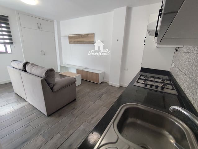 2 soveværelse Lejlighed til leje i Guía de Isora - € 1.000 (Ref: 9306894)