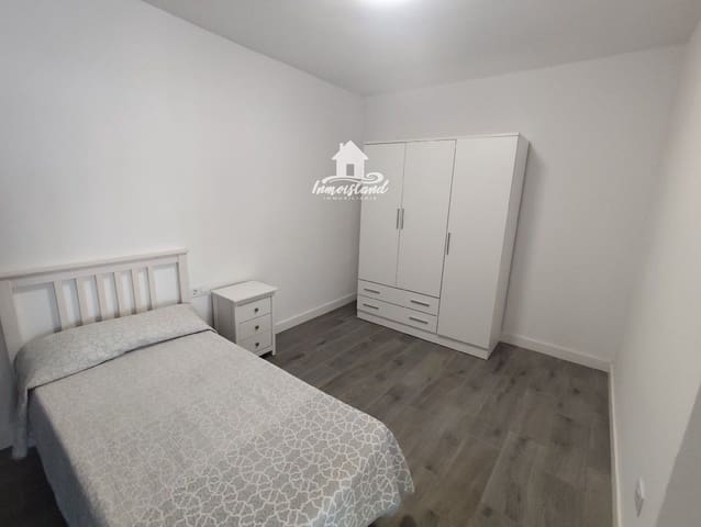 2 soveværelse Lejlighed til leje i Guía de Isora - € 1.000 (Ref: 9306894)