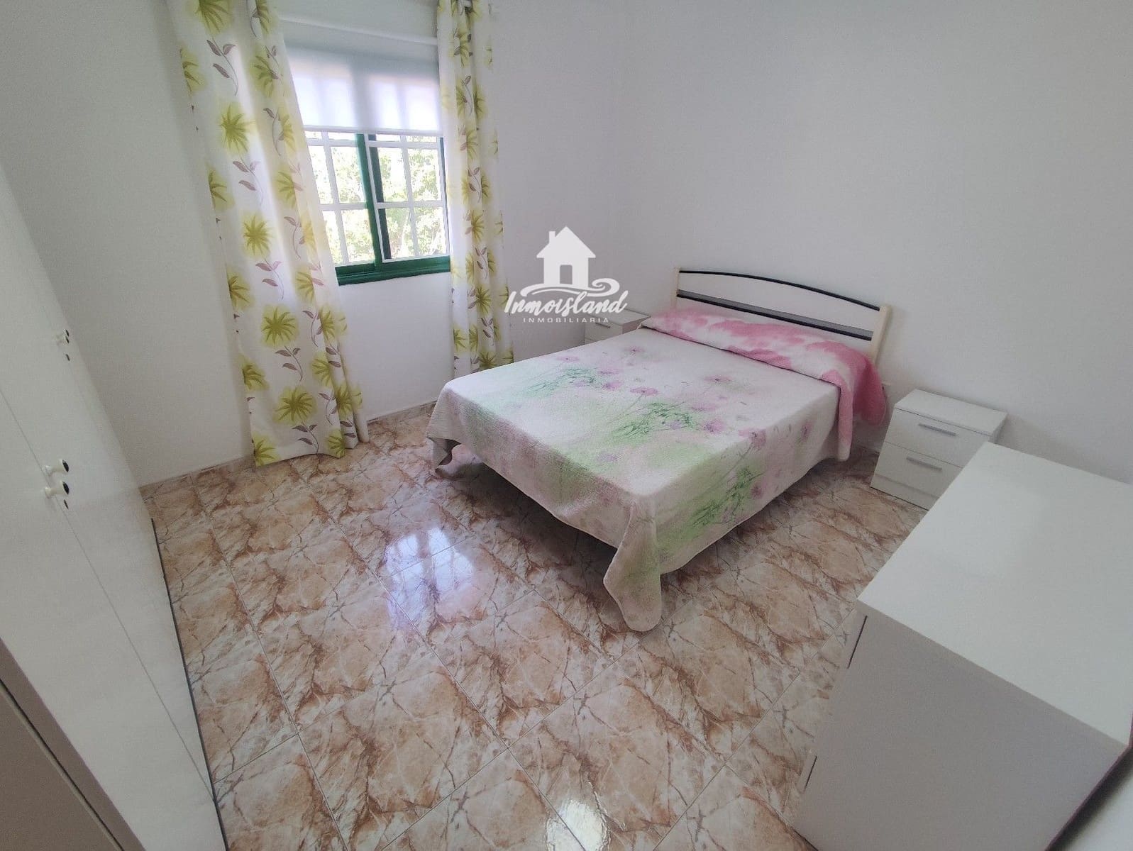 Appartement de 2 chambres à louer à Acojeja avec garage - 950 € (Ref: 9306895)