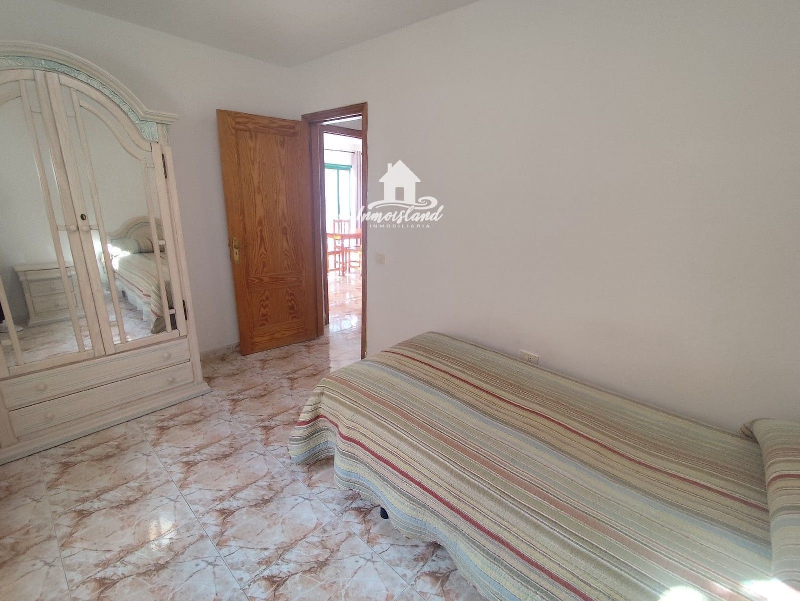 Appartement de 2 chambres à louer à Acojeja avec garage - 950 € (Ref: 9306895)