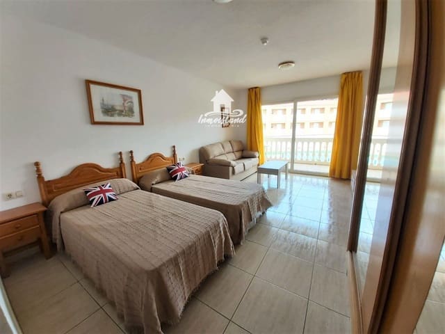 Leilighet til salgs i Costa del Silencio, Arona med svømmebasseng - € 146 000 (Ref: 9395353)