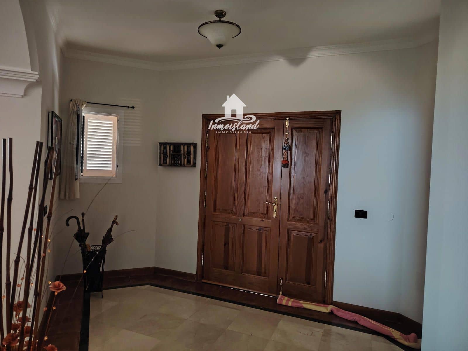 4 soveværelse Villa til salg i Adeje med swimmingpool garage - € 1.750.000 (Ref: 9409991)