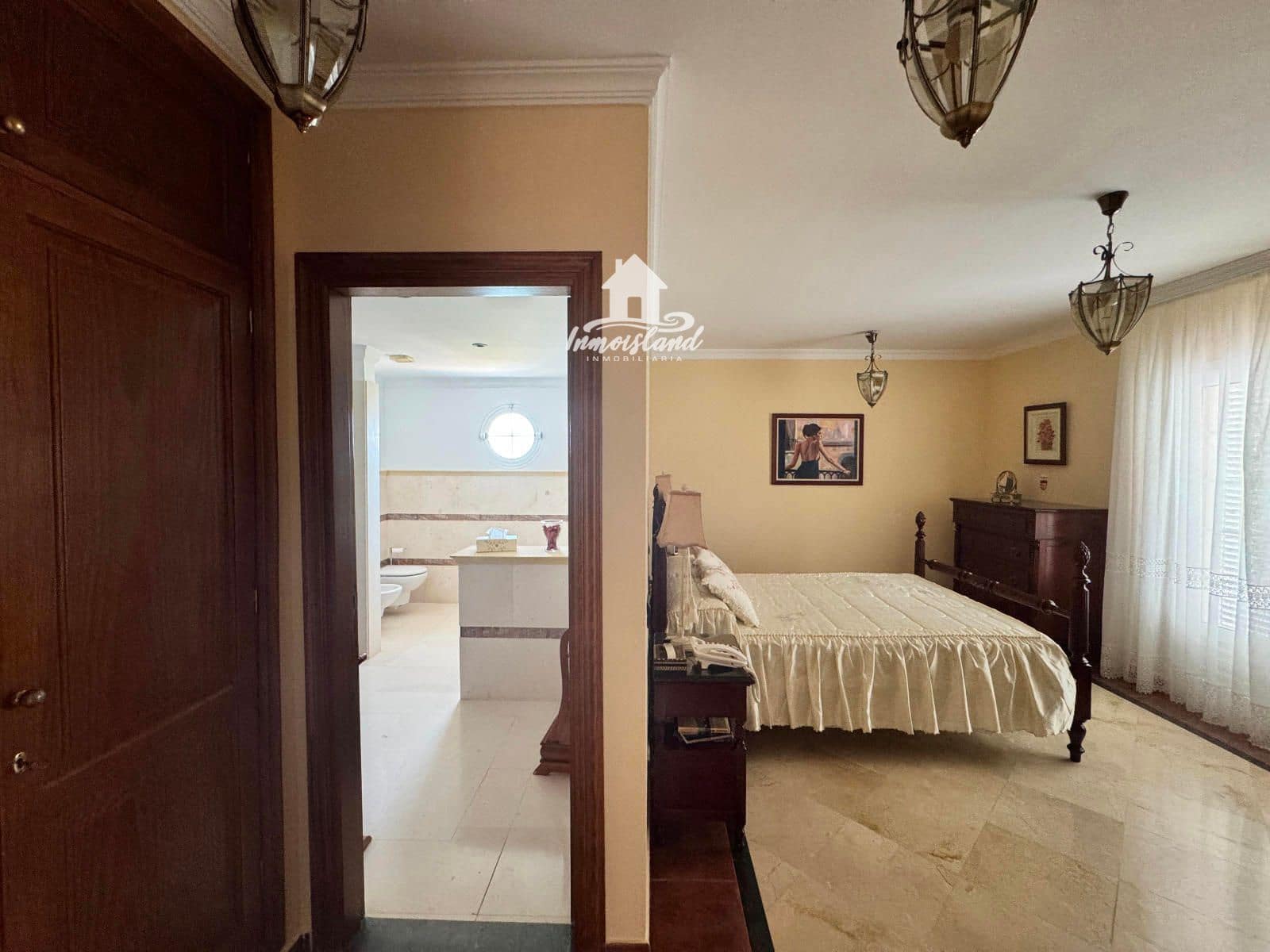 4 soveværelse Villa til salg i Adeje med swimmingpool garage - € 1.750.000 (Ref: 9409991)