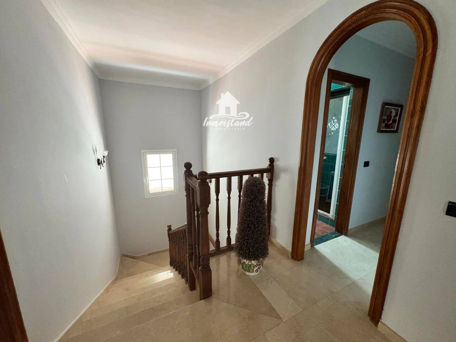 4 soveværelse Villa til salg i Adeje med swimmingpool garage - € 1.750.000 (Ref: 9409991)