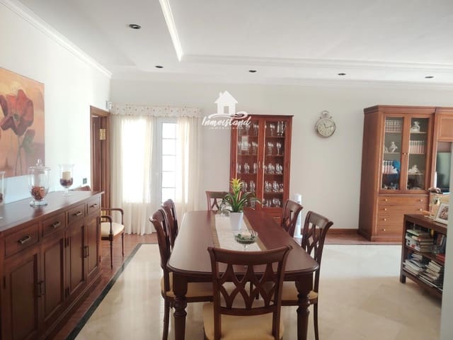 4 soveværelse Villa til salg i Casco Urbano, Adeje med swimmingpool garage - € 1.750.000 (Ref: 9409991)