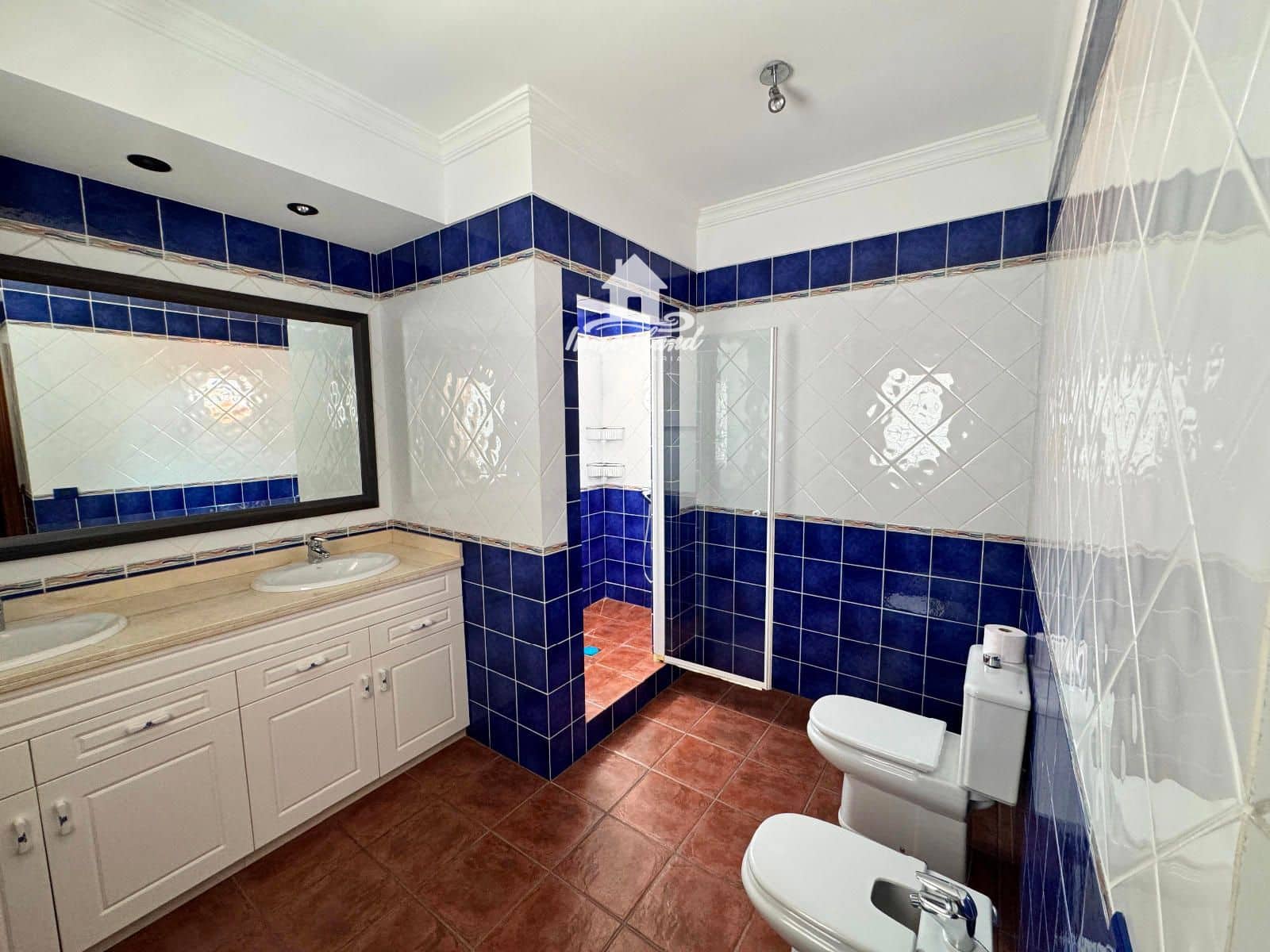 4 soveværelse Villa til salg i Adeje med swimmingpool garage - € 1.750.000 (Ref: 9409991)