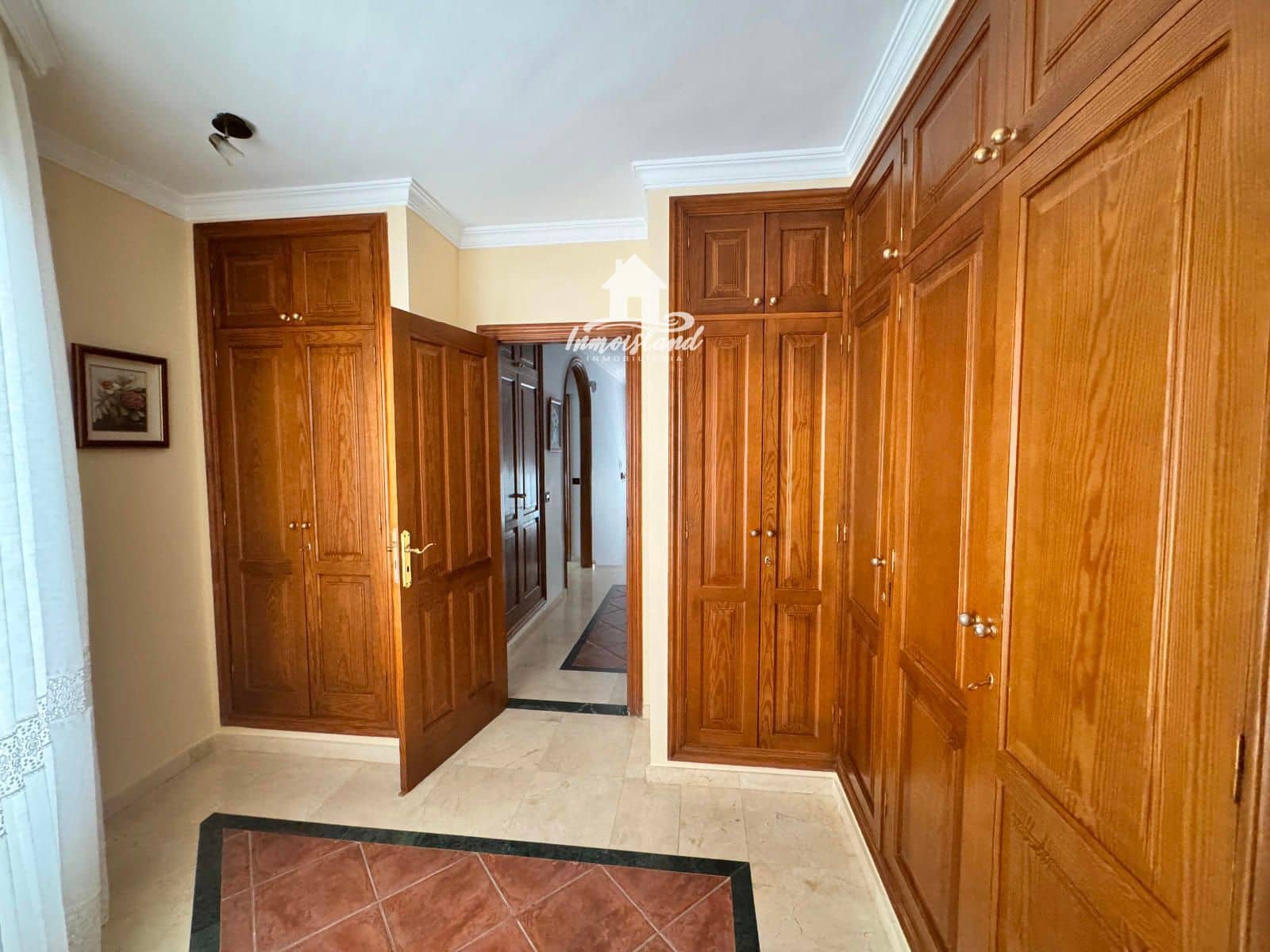 4 soveværelse Villa til salg i Adeje med swimmingpool garage - € 1.750.000 (Ref: 9409991)