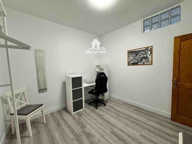 Piso de 2 habitaciones en Arona en venta - 189.000 € (Ref: 9421777)