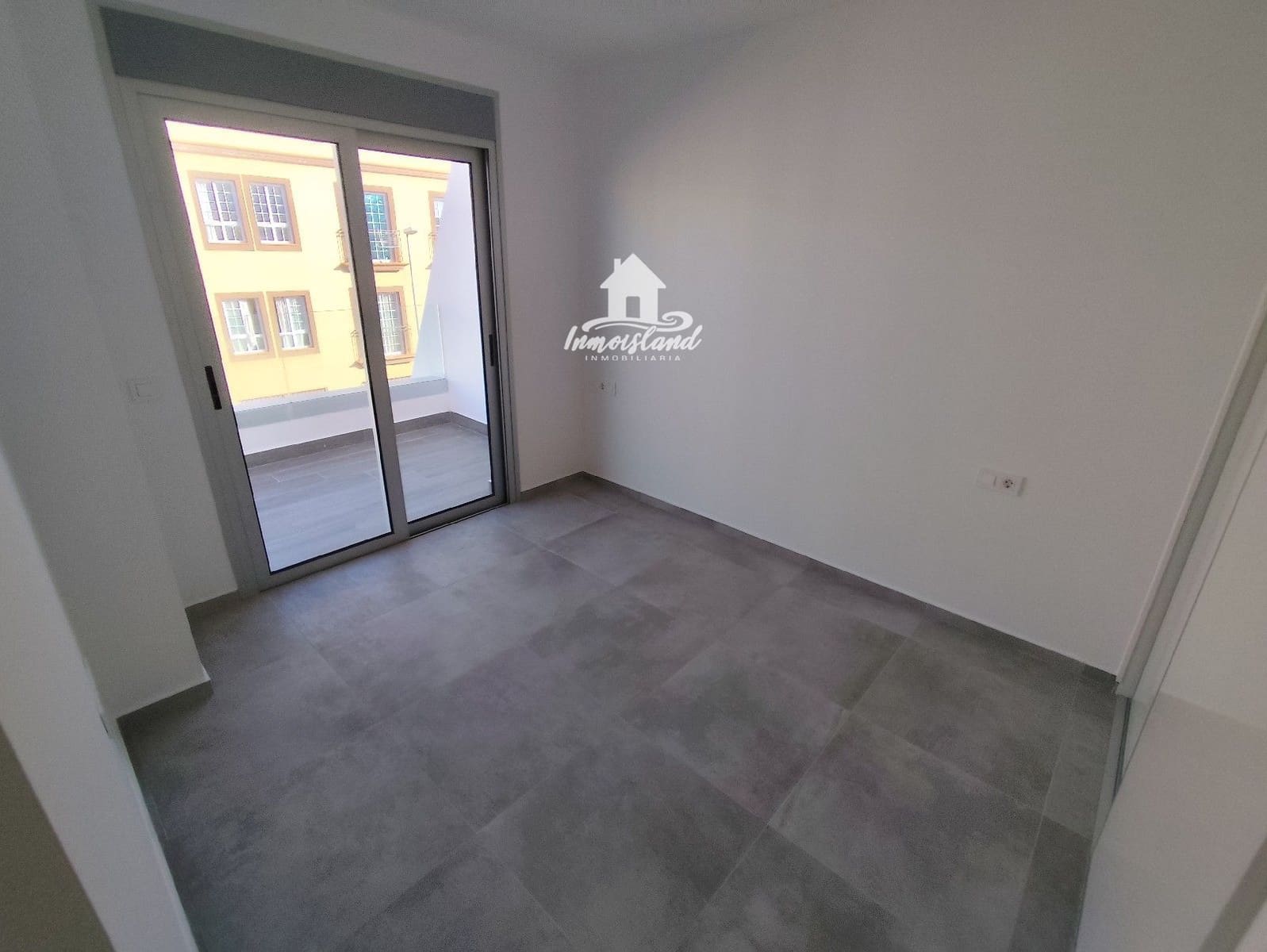 2 soveværelse Lejlighed til salg i Los Abrigos - € 285.000 (Ref: 9432377)