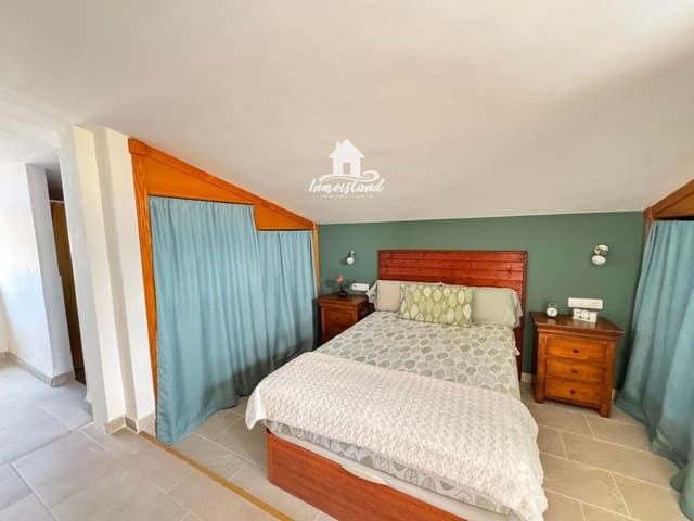 4 bedroom Townhouse for sale in San Miguel de Abona with garage - € 425,000 (Ref: 9432469)