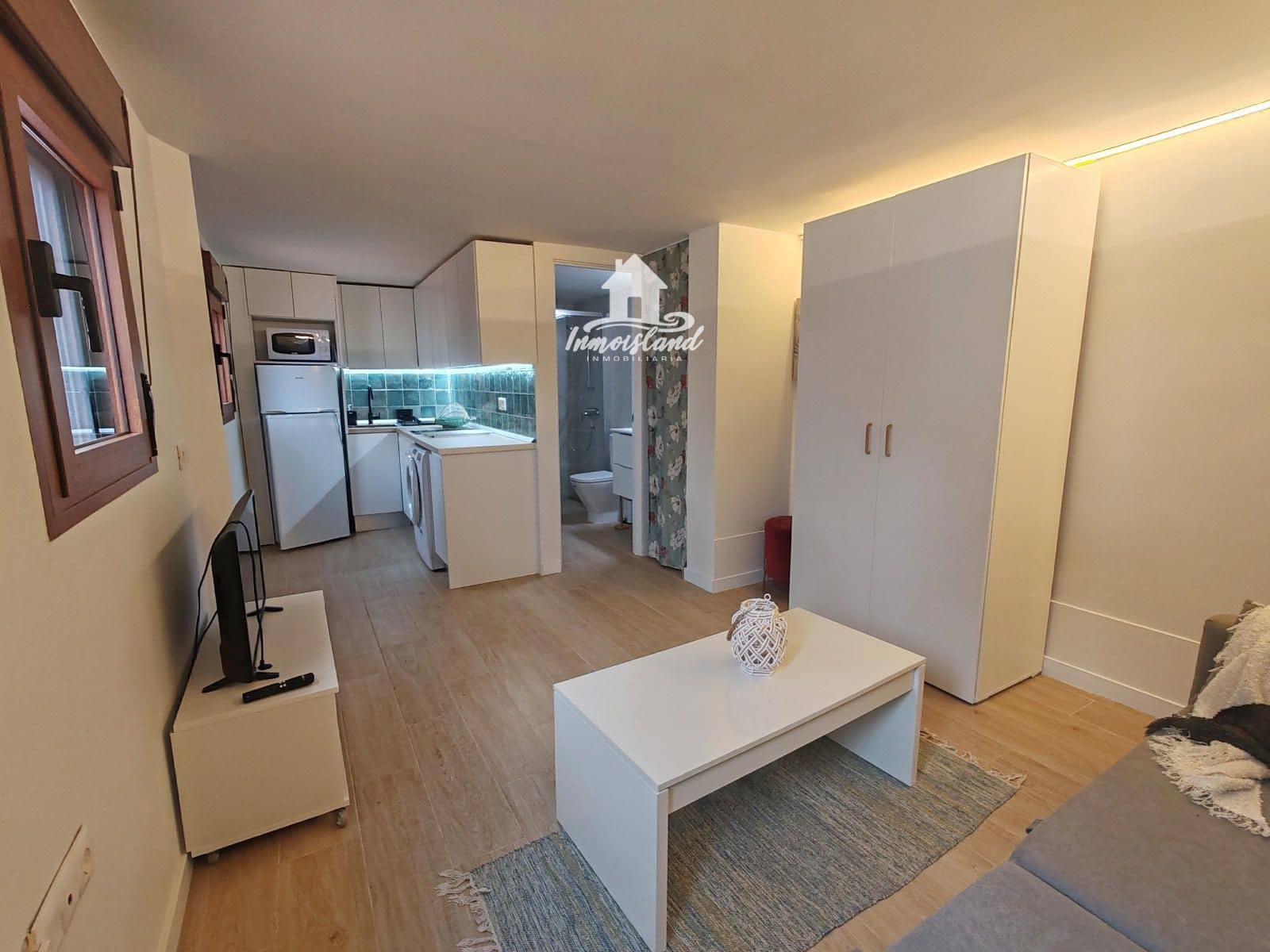 Flat for sale in Torviscas with pool - € 130,000 (Ref: 9436519)