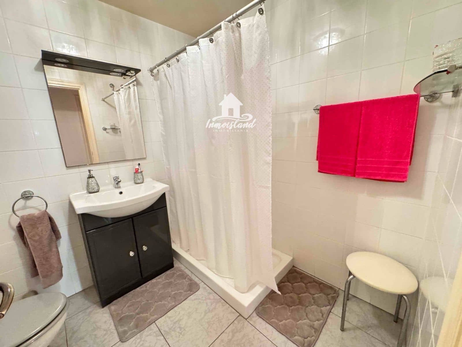 2 bedroom Flat for sale in Arona with garage - € 265,000 (Ref: 9490003)