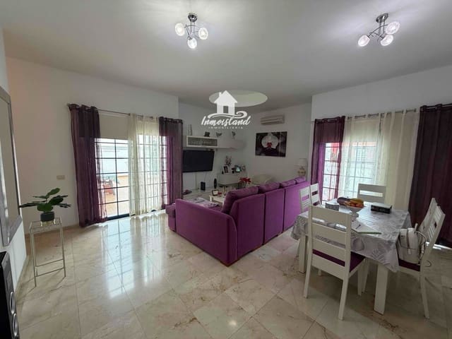 2 soverom Penthouse til salgs i Las Chafiras (San Miguel), San Miguel de Abona med svømmebasseng garasje - € 450 000 (Ref: 9523473)