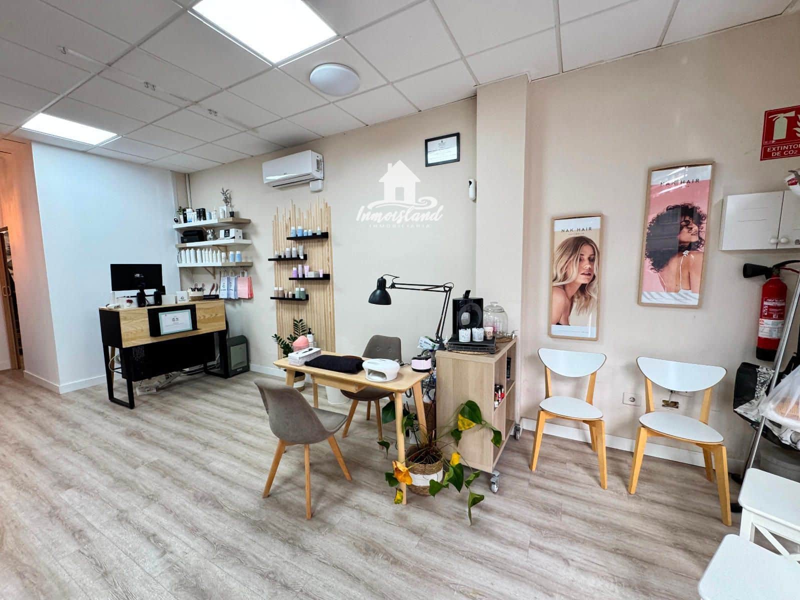 Local Commercial à louer à Arona - 800 € (Ref: 9547289)