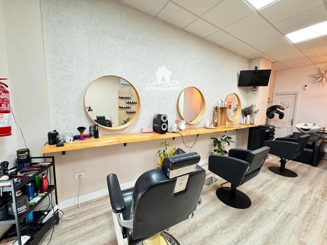 Erhverv til leje i Las Galletas, Arona - € 800 (Ref: 9547289)