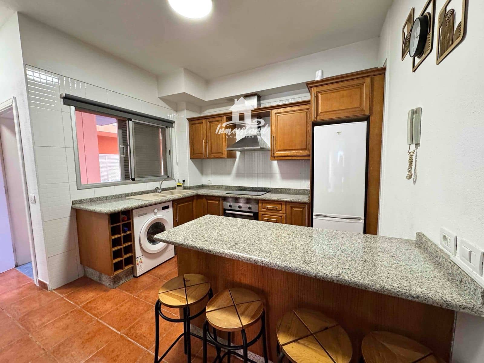 2 bedroom Flat for rent in Adeje with garage - € 1,100 (Ref: 9571989)