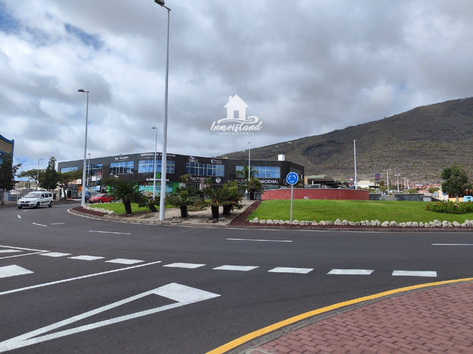 2 bedroom Flat for rent in Adeje with garage - € 1,100 (Ref: 9571989)