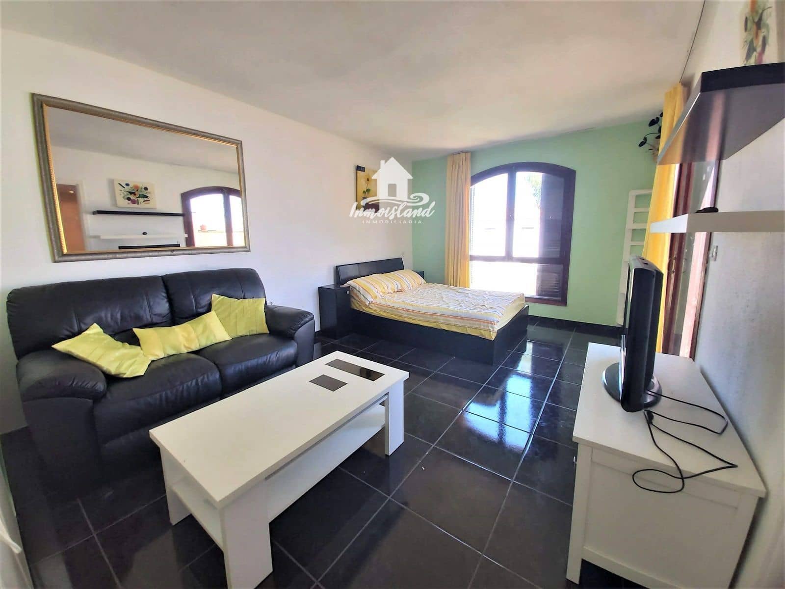 Lejlighed til salg i Costa del Silencio med swimmingpool - € 167.000 (Ref: 9610231)