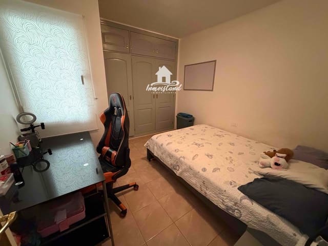 2 soveværelse Lejlighed til salg i San Isidro de Abona, Granadilla de Abona med garage - € 195.000 (Ref: 9708194)