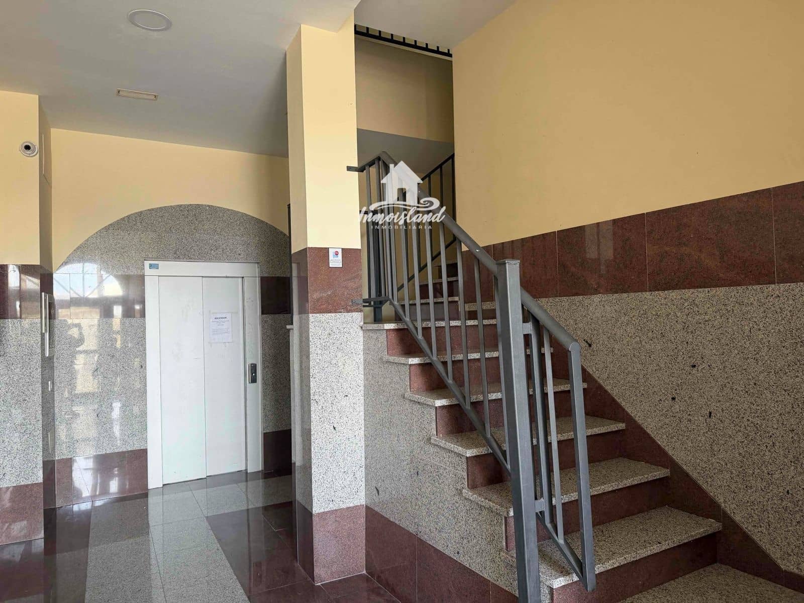 2 soveværelse Lejlighed til salg i San Isidro de Abona med garage - € 195.000 (Ref: 9708194)