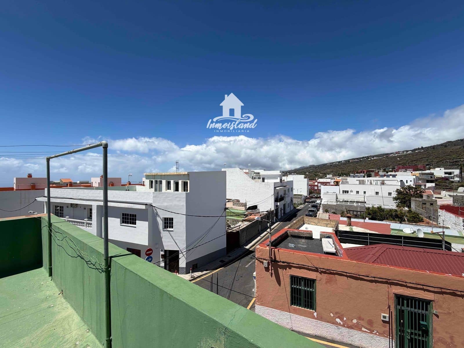 6 sypialnia Willa na sprzedaż w Guia de Isora z garażem - 300 000 € (Ref: 9779102)