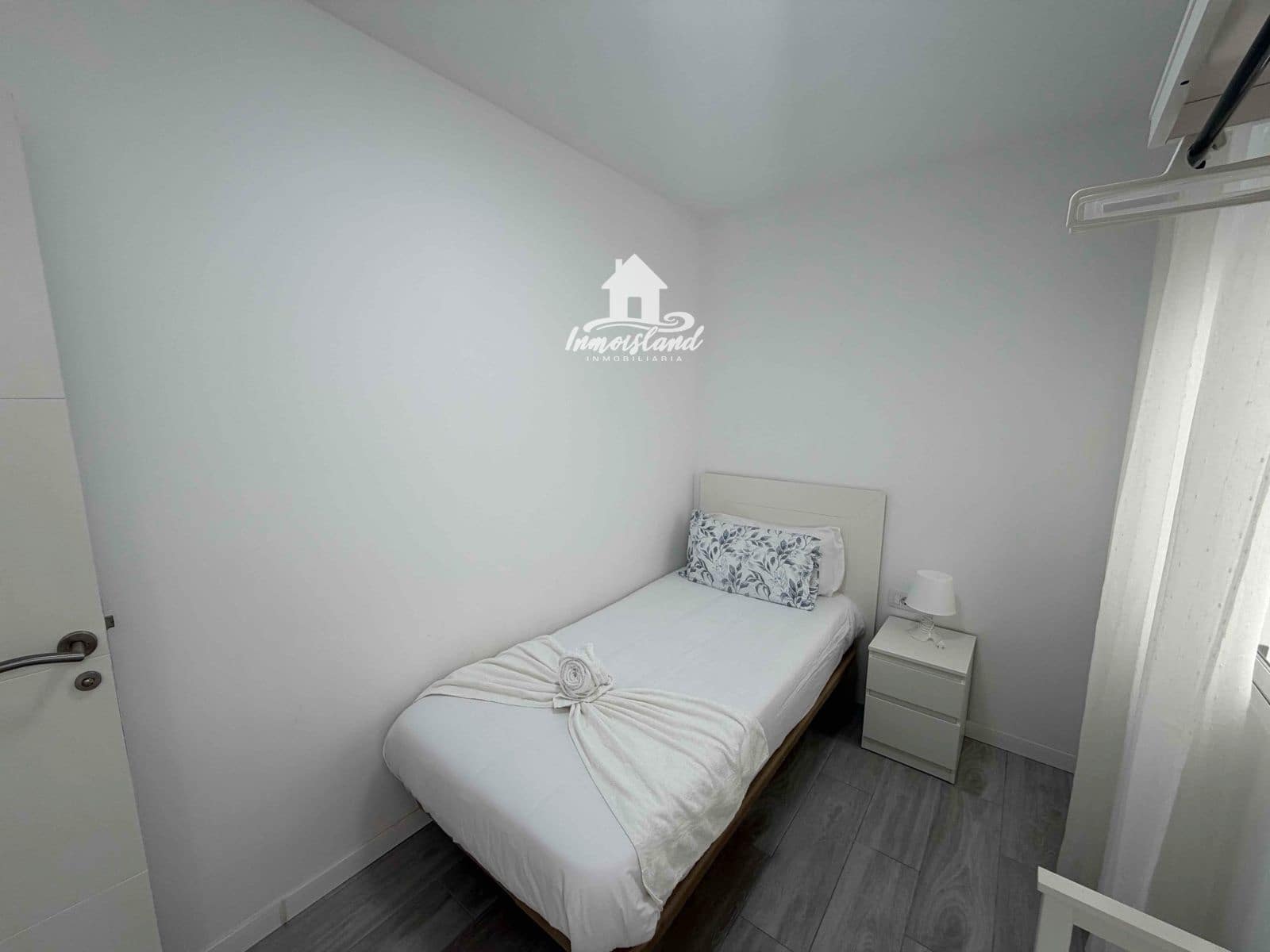 2 sypialnia Mieszkanie do wynajęcia w Playa San Juan - 1 300 € (Ref: 9793513)